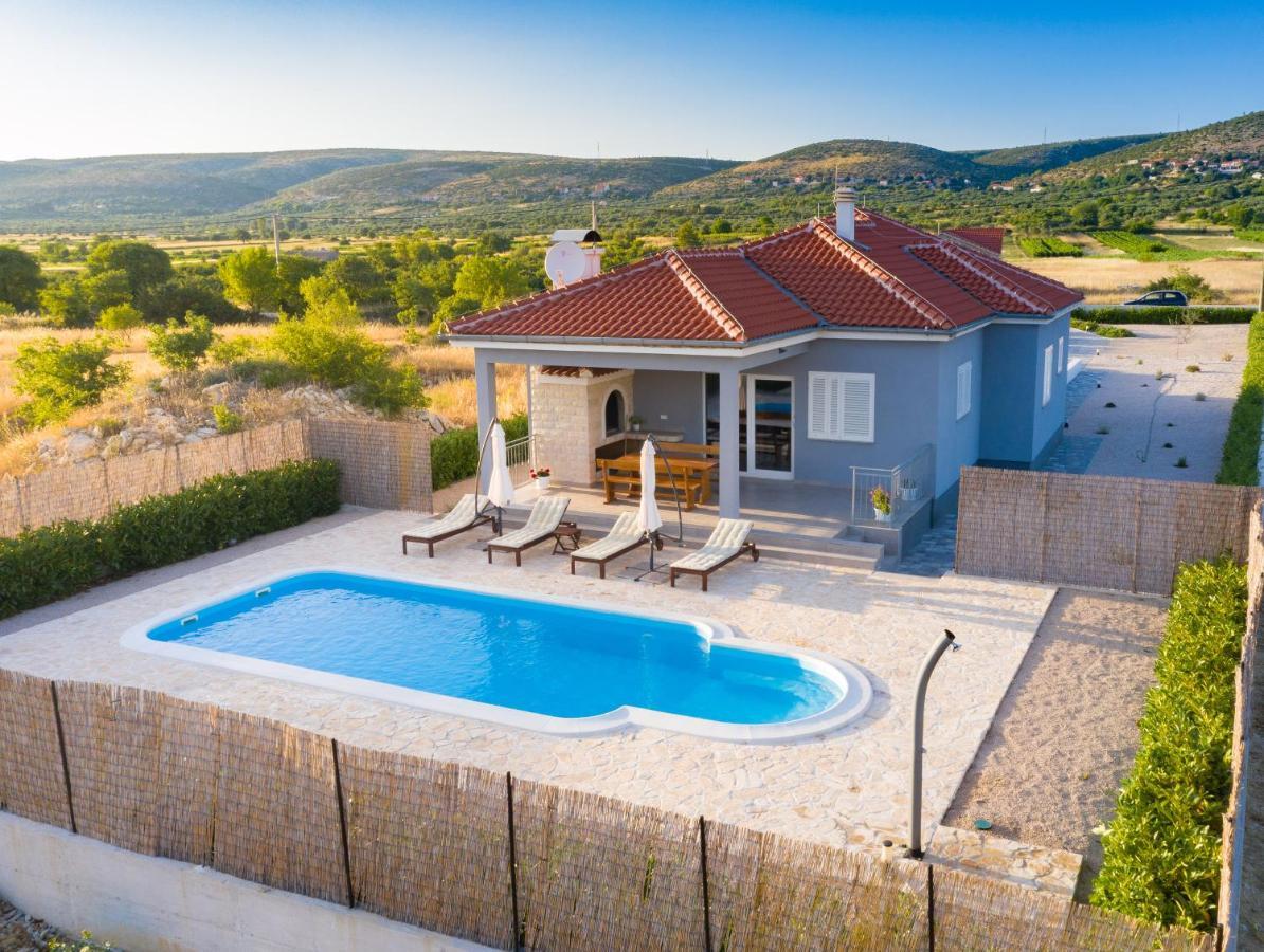 Modern Guest House Rak With Beautiful Pool Sibenik Exterior photo