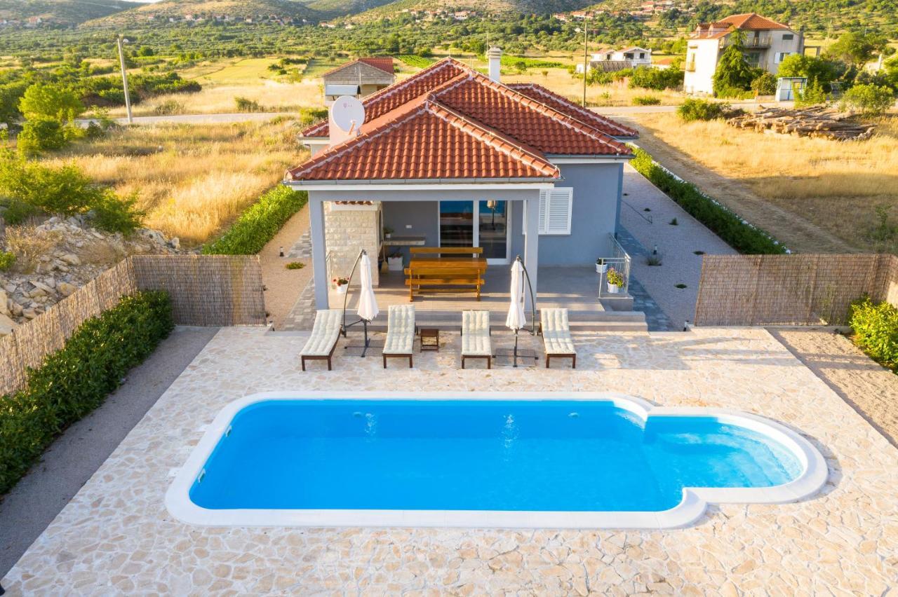 Modern Guest House Rak With Beautiful Pool Sibenik Exterior photo