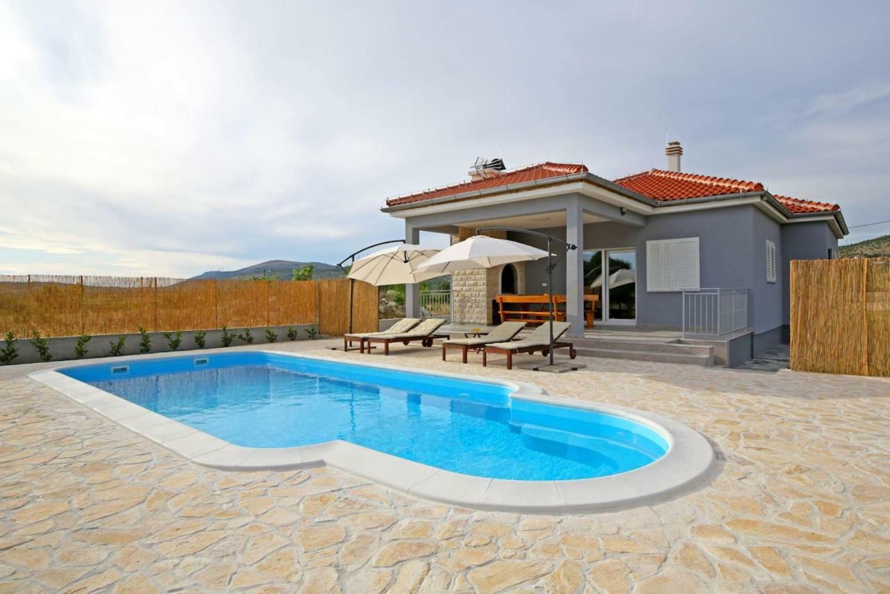 Modern Guest House Rak With Beautiful Pool Sibenik Exterior photo