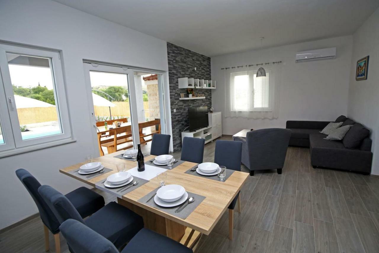 Modern Guest House Rak With Beautiful Pool Sibenik Exterior photo